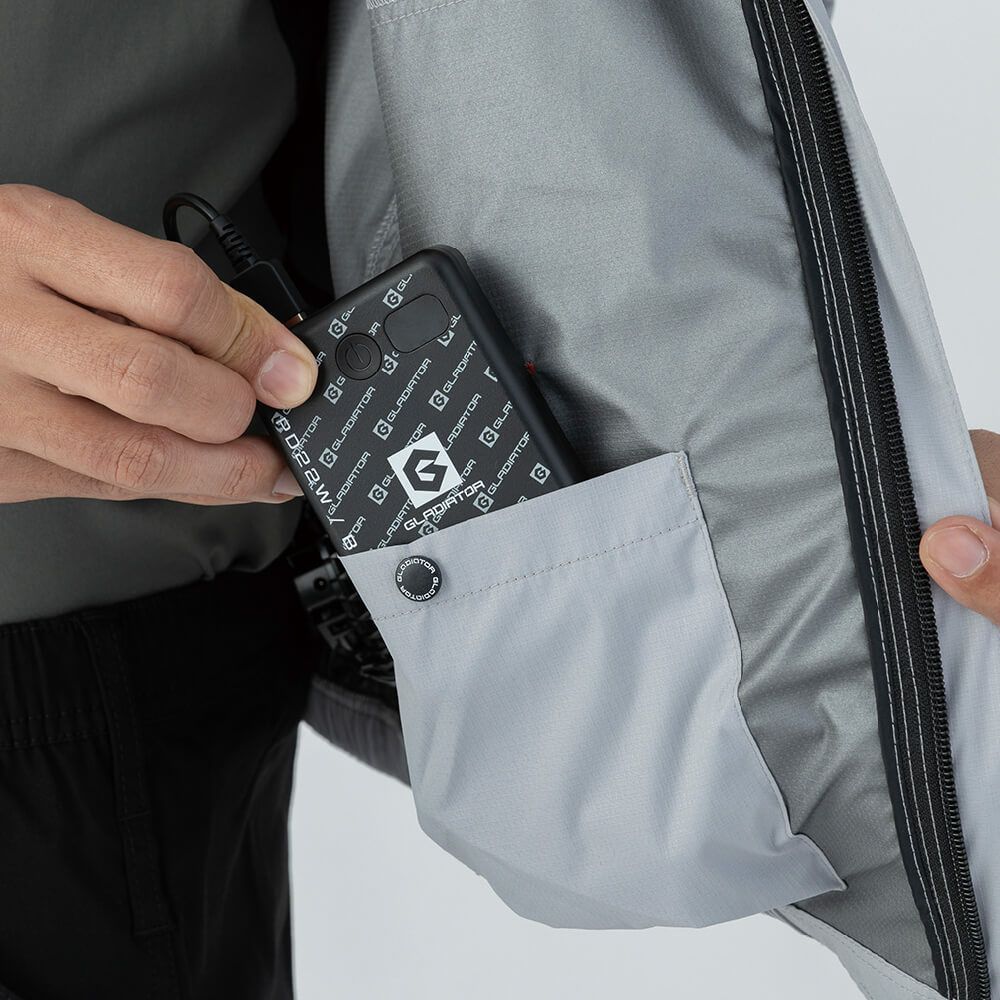 内側バッテリーポケット